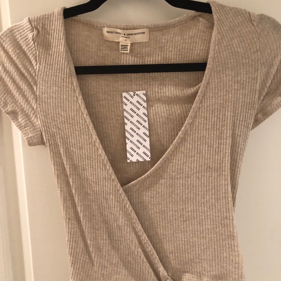 Urban Outfitters wrap top size XS - Picture 2 of 3